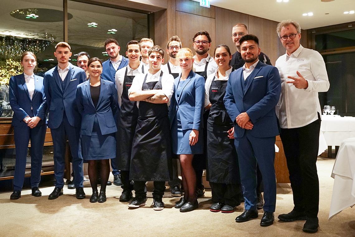 Das Küchen- und Serviceteam des Aqua Wolfsburg
